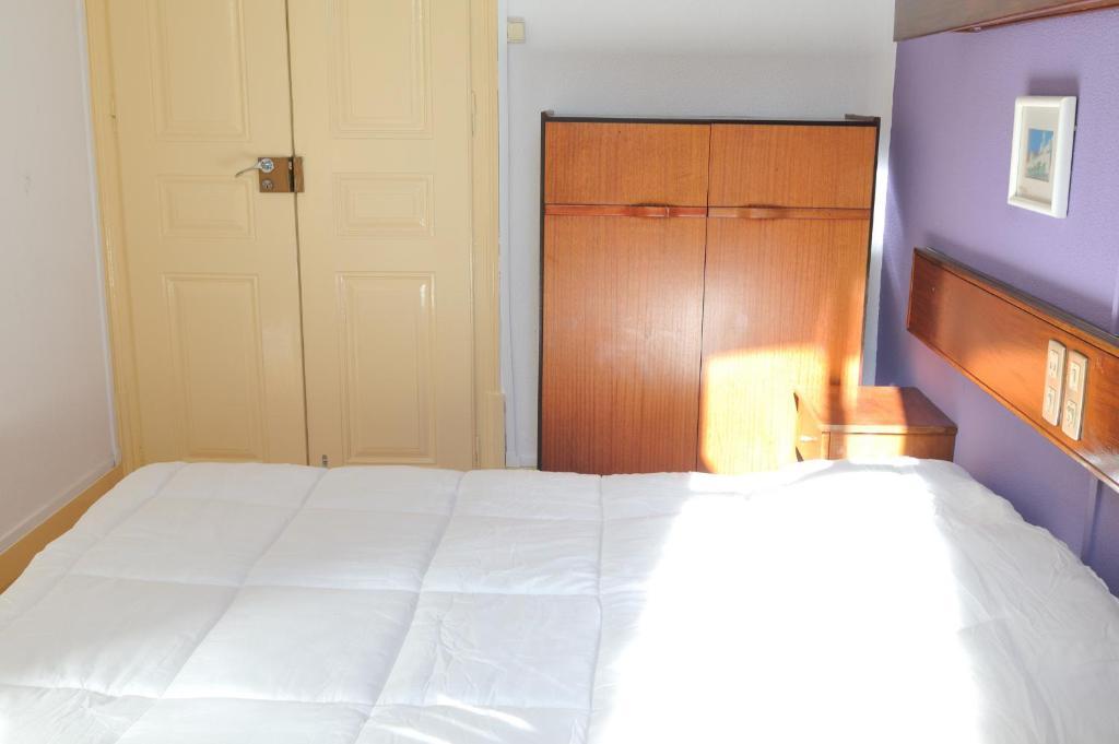 Residencial Moderna Hotel Фигейра да Фош Стая снимка