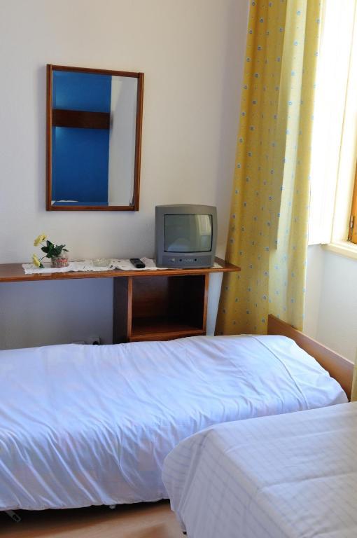 Residencial Moderna Hotel Фигейра да Фош Стая снимка