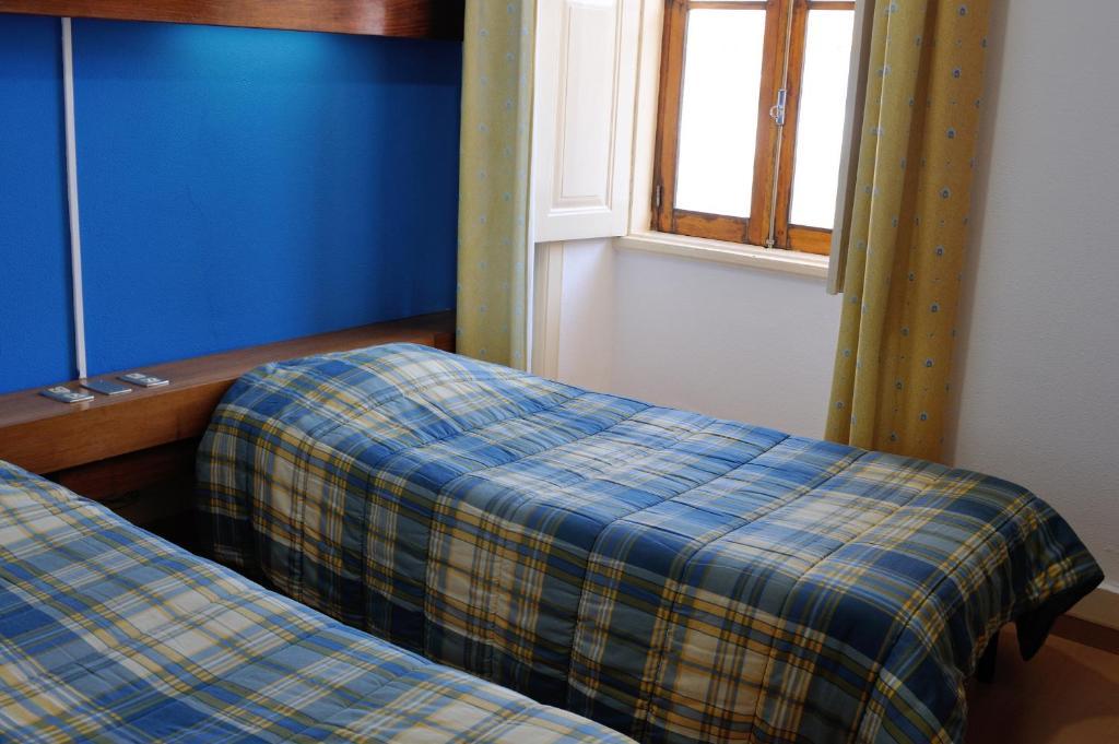 Residencial Moderna Hotel Фигейра да Фош Стая снимка